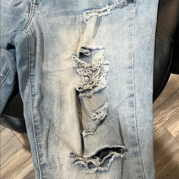 ⚡️⚡️⚡️SO Bundle of 4 jeans All colors Women's Skinny Jeans used - Picture 11 of 15